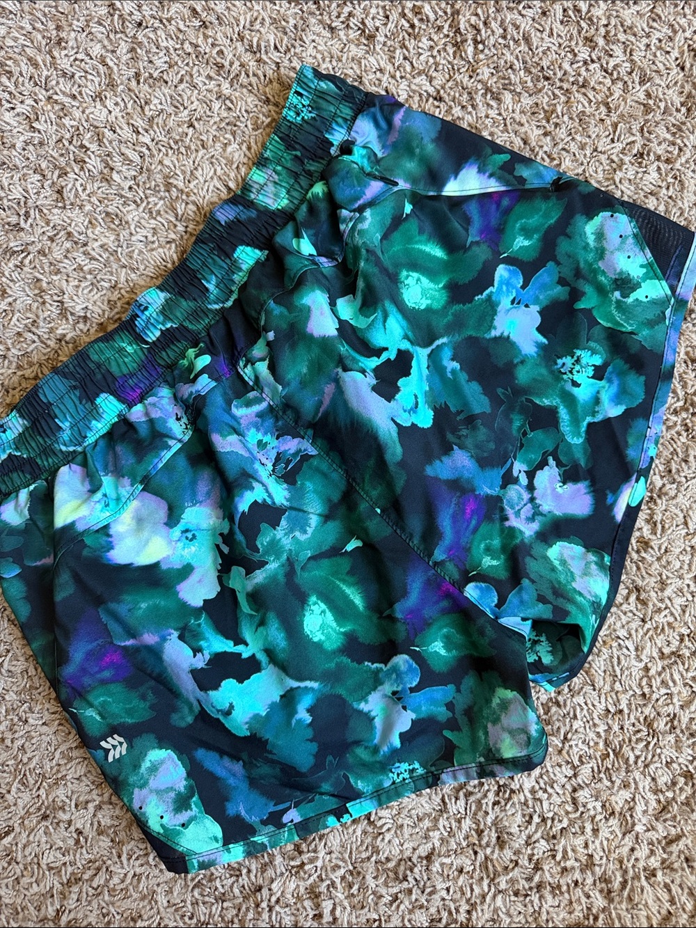 All in Motion active shorts - Picture 2 of 5